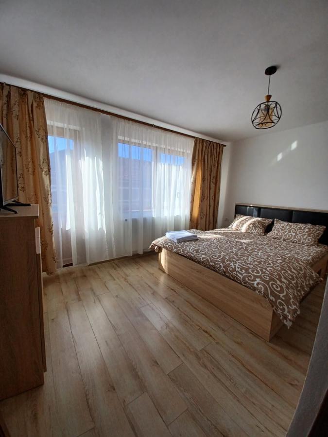 Pensiune Langa Manastirea Izbuc Calugari Dış mekan fotoğraf